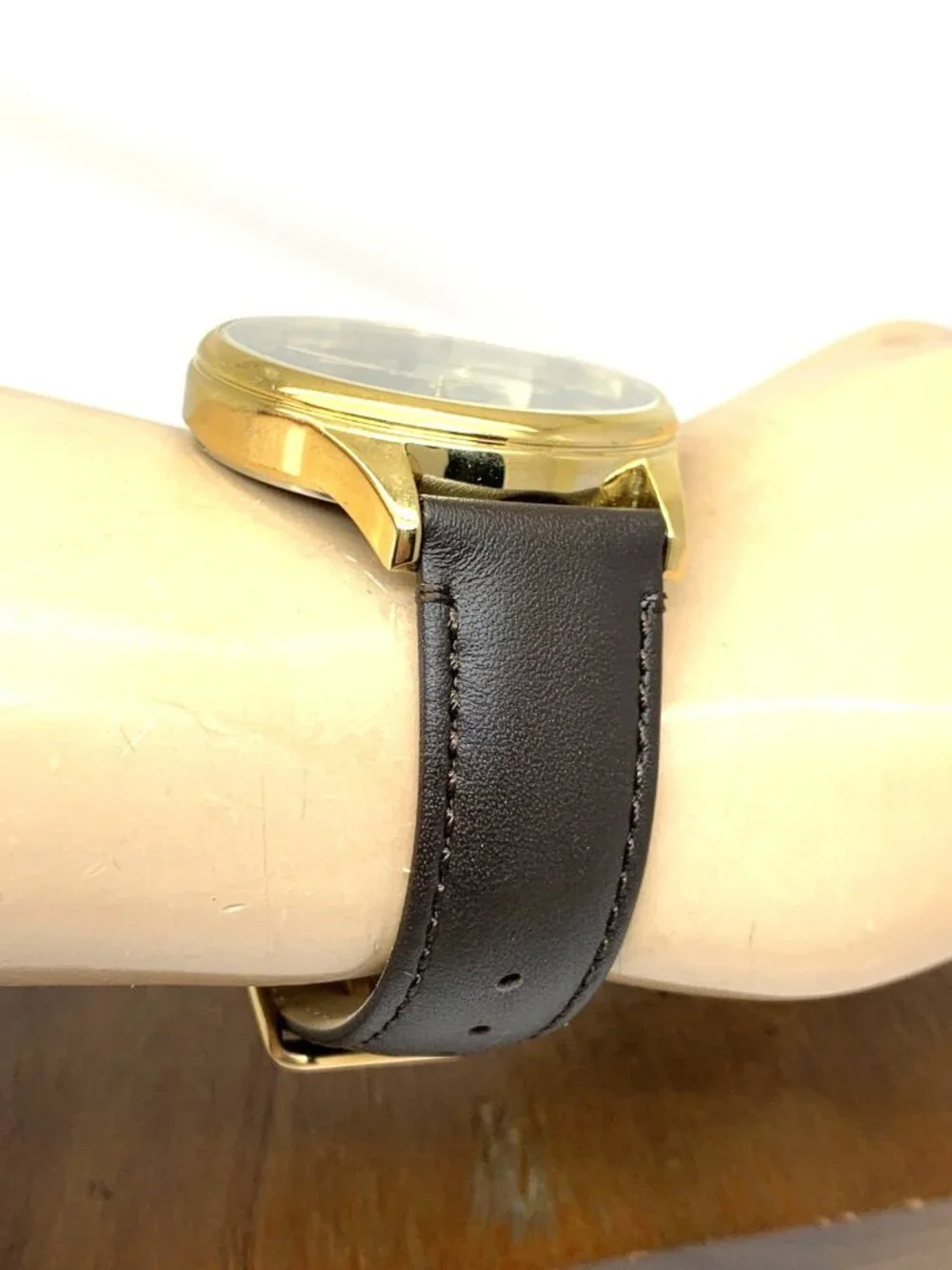 Tommy Hilfiger Men's Watch 1791660 Black Dial Quartz Gold Leather Strap 44.5mm